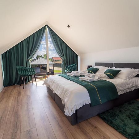 Village Resort Sauna & Jacuzzi & Netflix Tworkowa Экстерьер фото