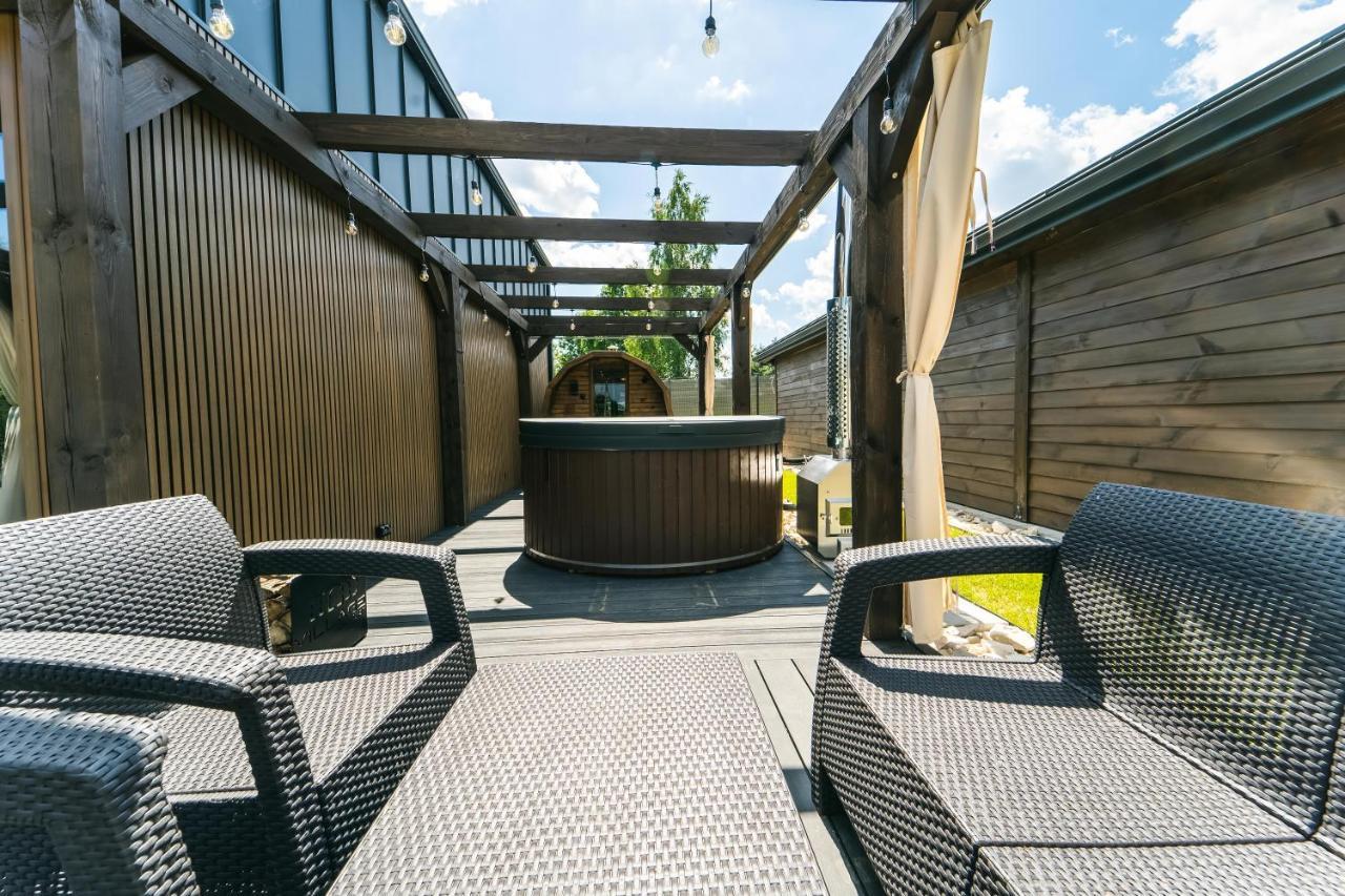 Village Resort Sauna & Jacuzzi & Netflix Tworkowa Экстерьер фото